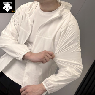Descente UPF50+ Hooded Windbreaker Jacket - White view 7