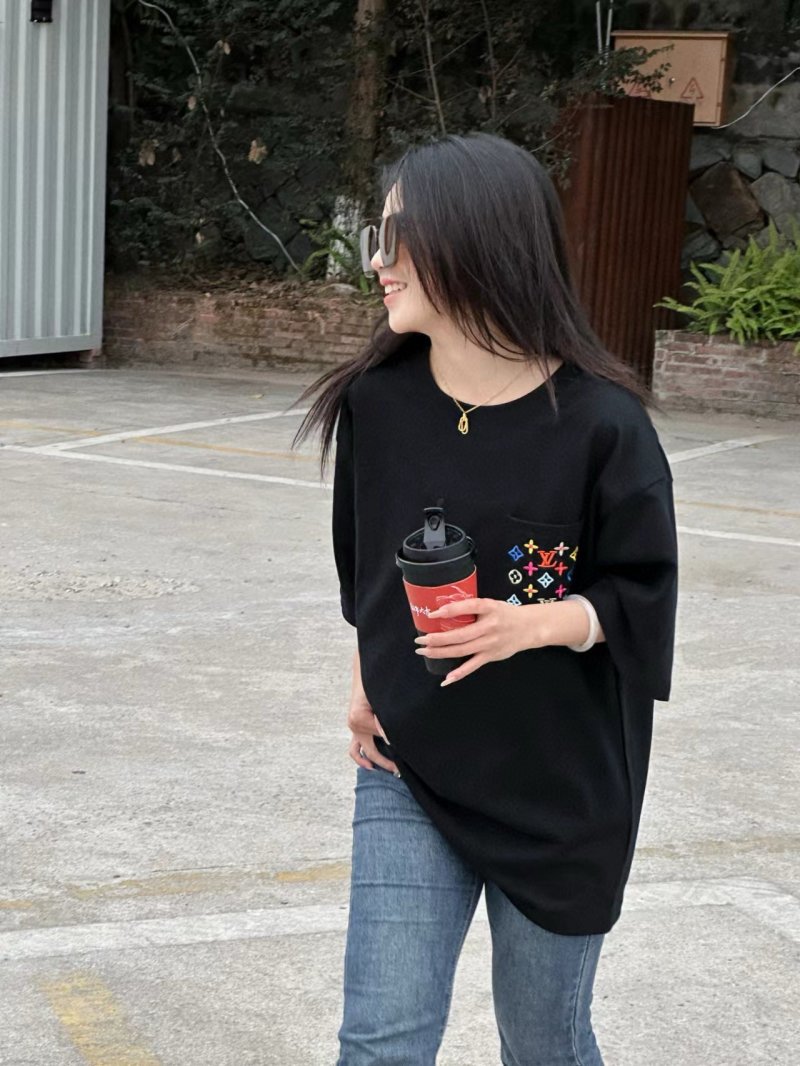 Louis Vuitton Monogram Embroidered Black T-Shirt view