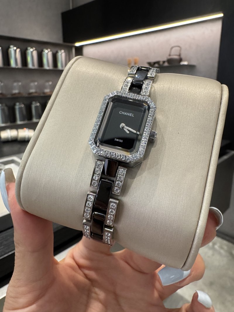 Chanel Première Ceramic Black & White Diamond Watch