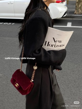 Velvet Pearl Ball Chain Shoulder Bag - Burgundy