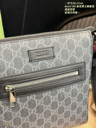 Gucci GG Supreme Canvas Crossbody Bag Black view 5