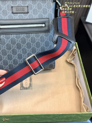Gucci GG Supreme Canvas Crossbody Bag Black view 6