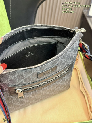 Gucci GG Supreme Canvas Crossbody Bag Black view 9