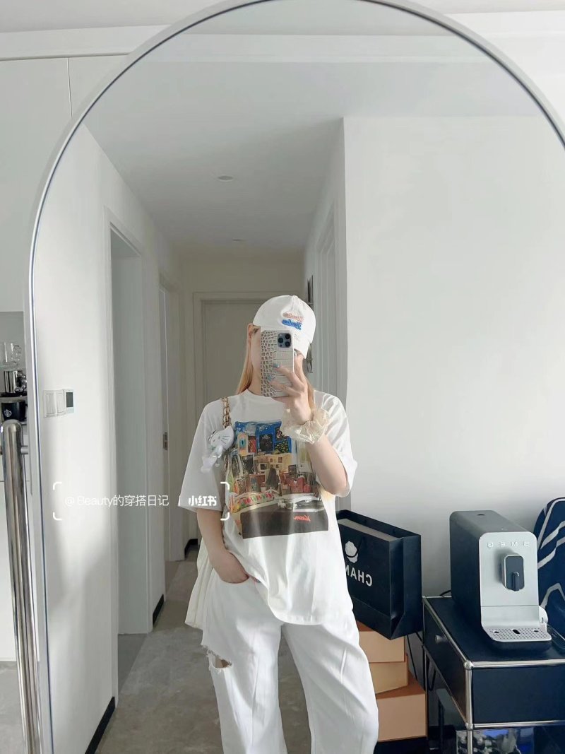 White Graphic Print Short-Sleeve T-Shirt view