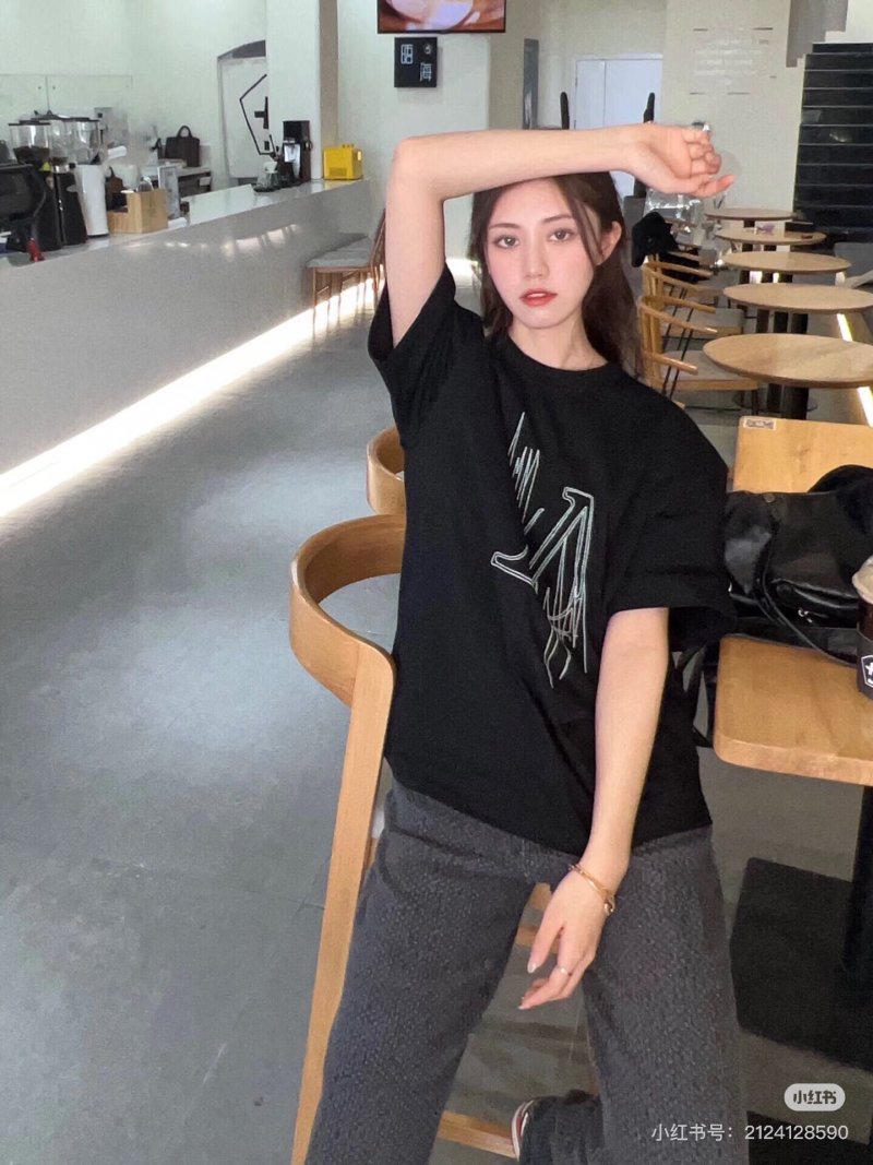 Black Oversized Graphic T-Shirt with Sketch Print