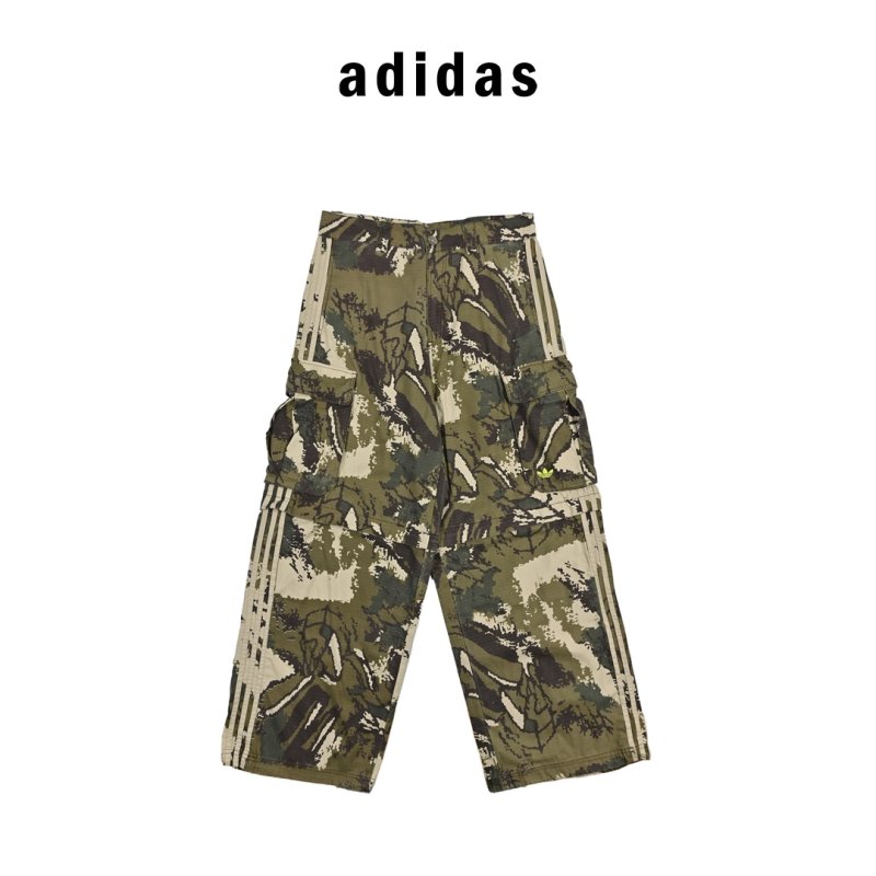 Adidas Camouflage Cargo Pants Khaki Multi-Pocket view