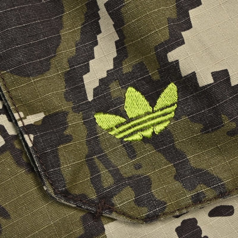 Adidas Camouflage Cargo Pants Khaki Multi-Pocket view