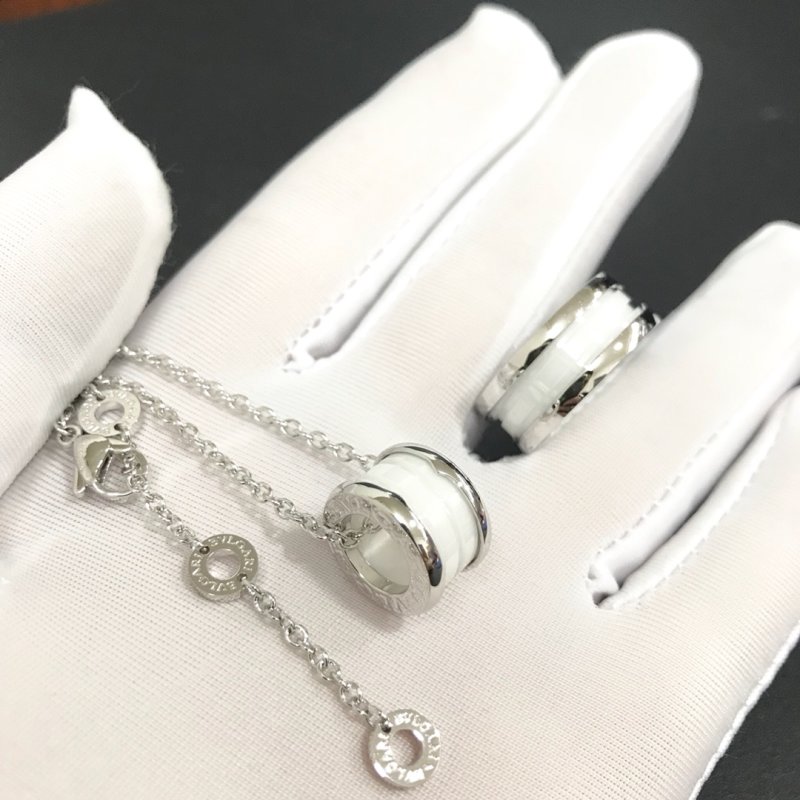 BVLGARI B.Zero1 Ceramic Silver Chain Necklace view