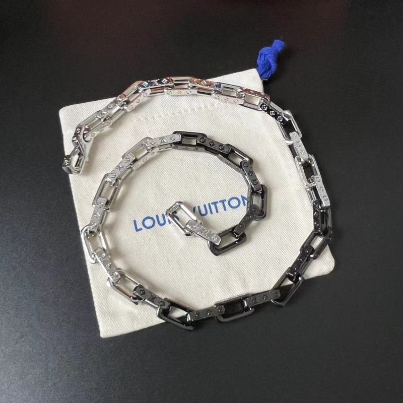 Louis Vuitton Monogram Chain Necklace Silver view