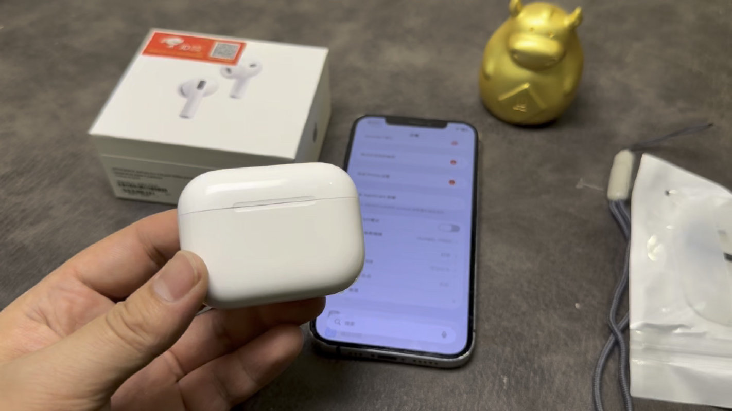 Apple AirPods Pro 3 White Wireless Earbuds