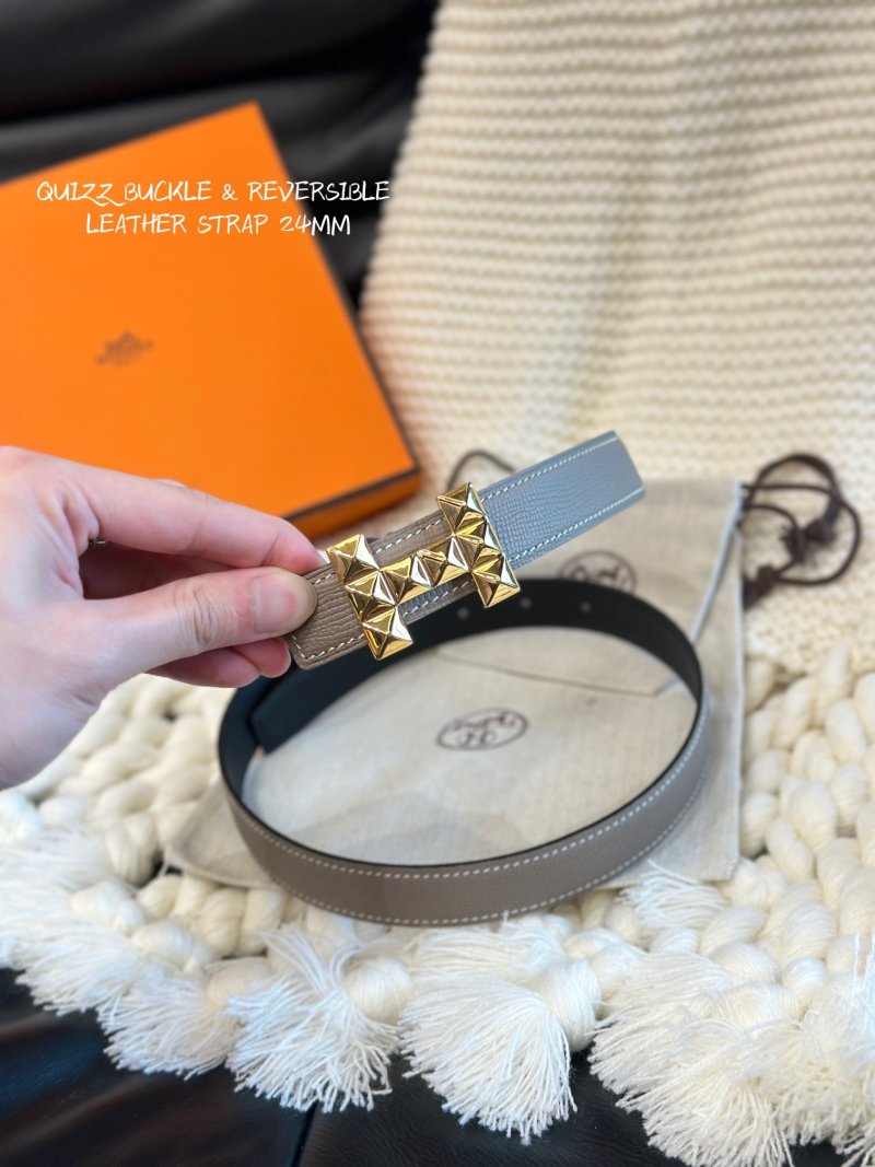 Hermès Quizz Party Reversible Leather Belt Gold Buckle view