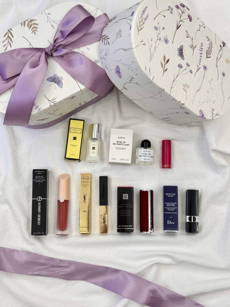 Purple Spring Luxury Cosmetics & Fragrance Gift Set - 6 Pieces view