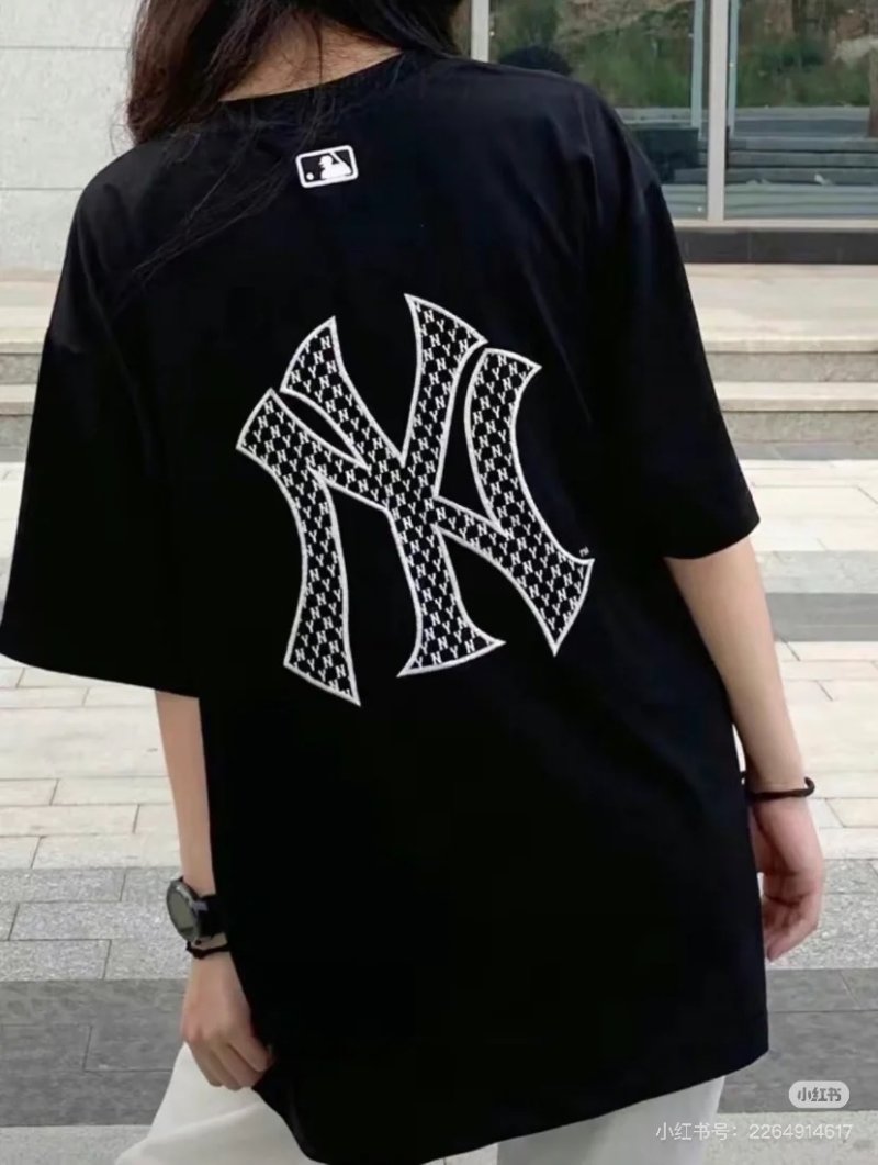 MLB Yankees NY Back Logo T-Shirt Black view