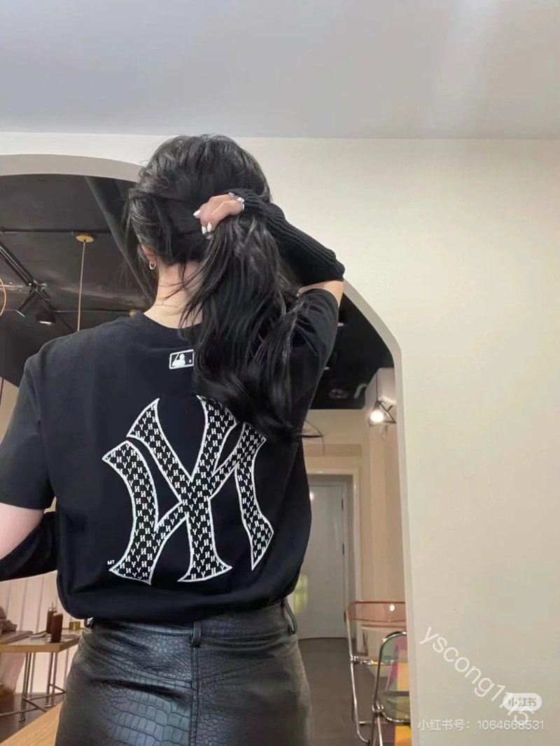 MLB Yankees NY Back Logo T-Shirt Black view