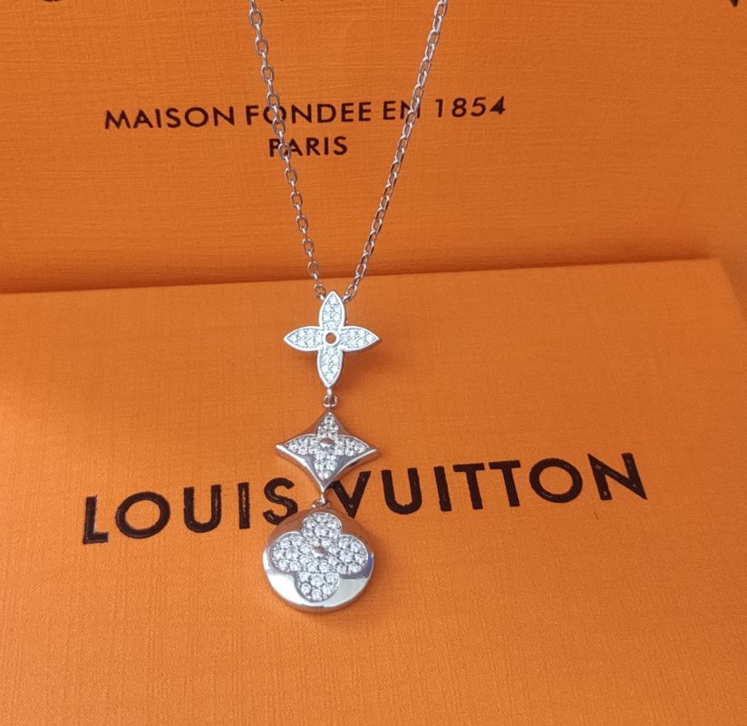 Louis Vuitton Silver Triple Flower Diamond Necklace view