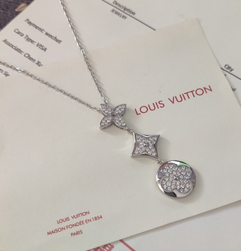Louis Vuitton Silver Triple Flower Diamond Necklace view