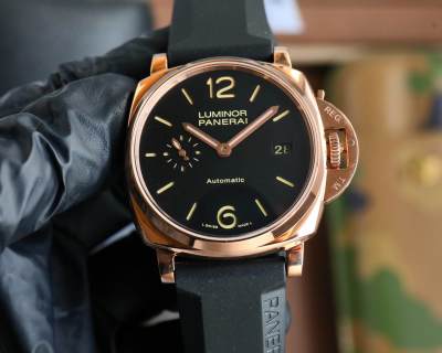 Panerai Luminor Due 42mm Red Dial Automatic Watch view 6