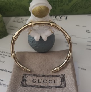 Gucci Bamboo Segmented Gold-Tone Bangle Bracelet view 7