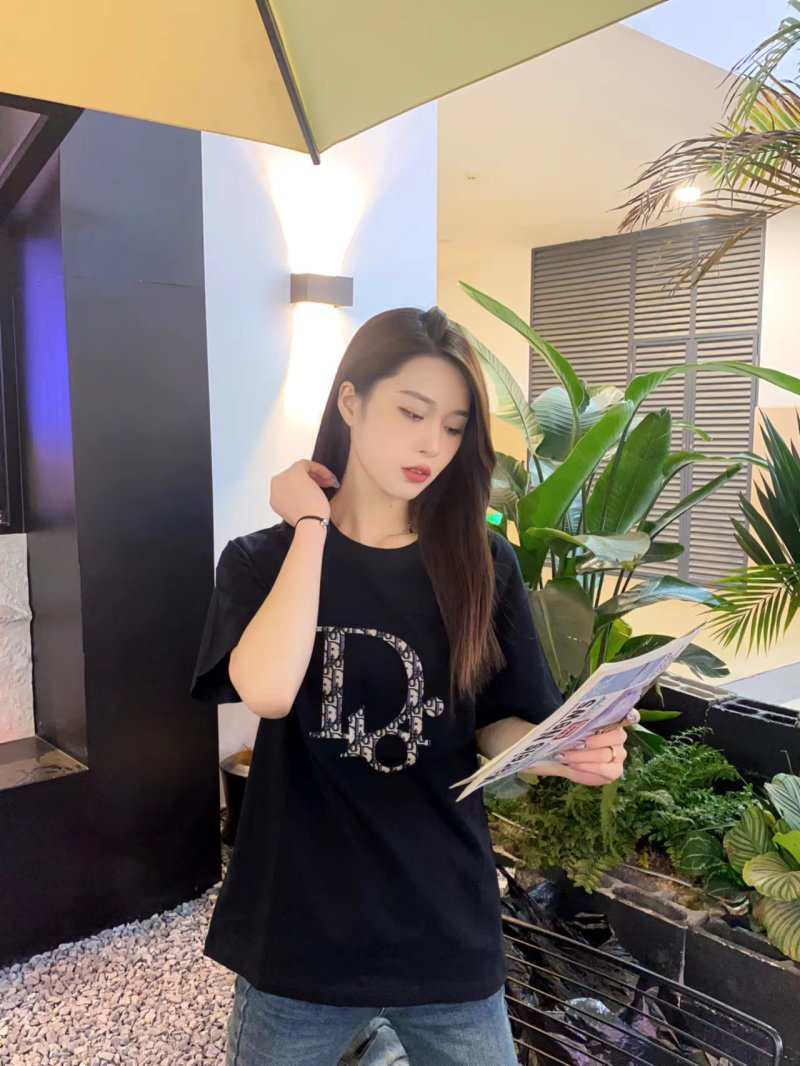 Dior Monogram Embroidered Black T-Shirt view
