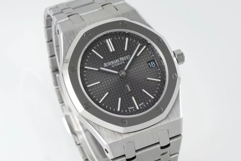 Audemars Piguet Royal Oak 15202 Ultra-Thin Steel Watch view 2