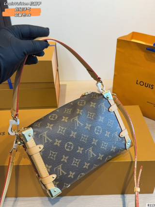 Louis Vuitton Monogram Trunk Chain Shoulder Bag view 4