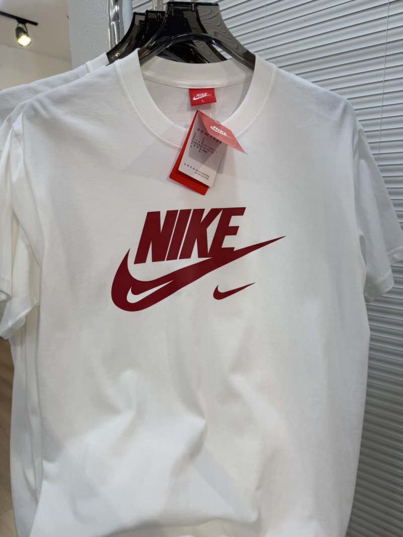 Nike Classic Logo White T-Shirt Red Print