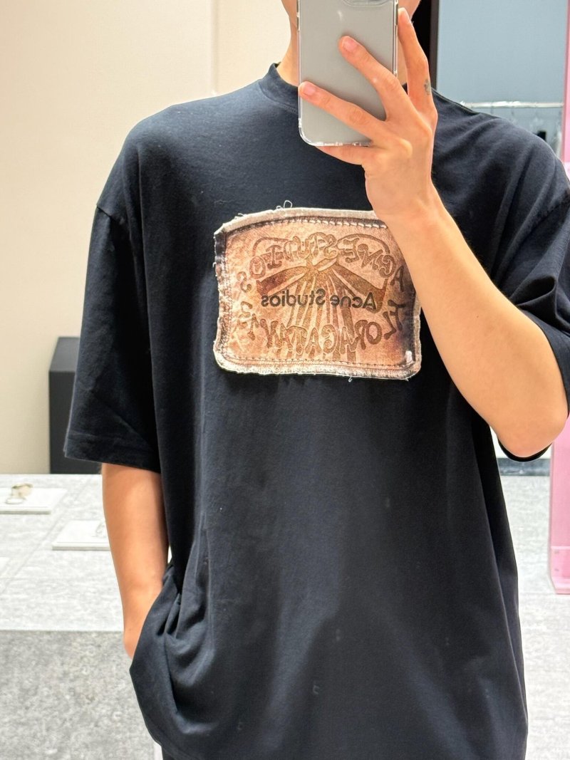 Dolce & Gabbana Tan Patch Logo Black T-Shirt