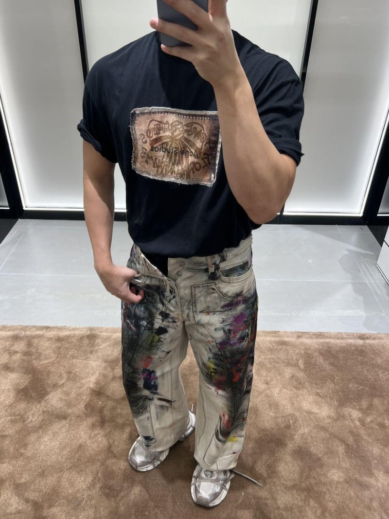 Dolce & Gabbana Tan Patch Logo Black T-Shirt view