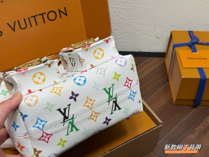 Louis Vuitton Multicolor Monogram White Backpack 20x22cm view 8