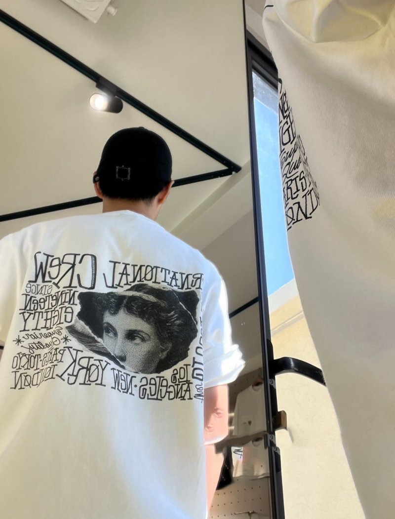 Oversized Graphic Crew Print White T-Shirt view