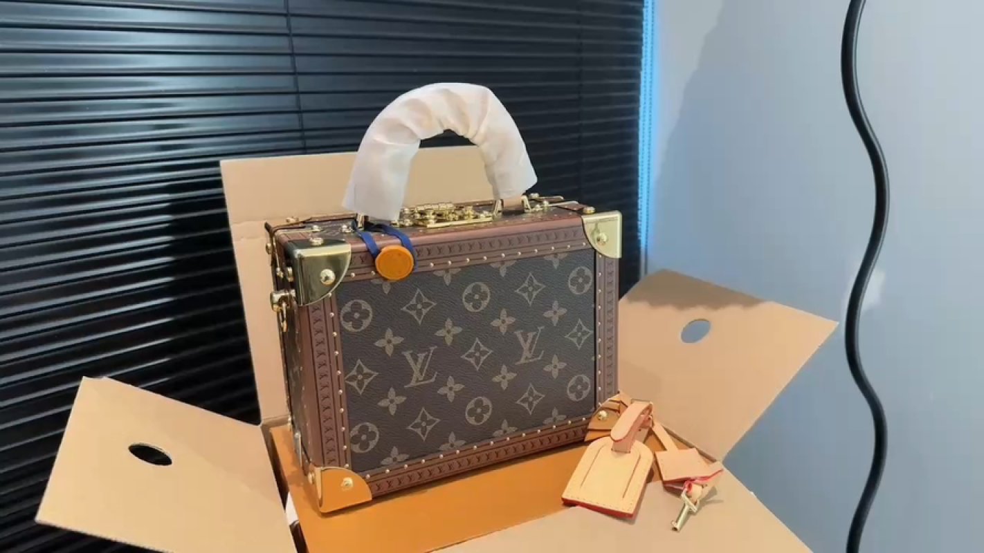 Louis Vuitton Monogram Trunk Bag Brown