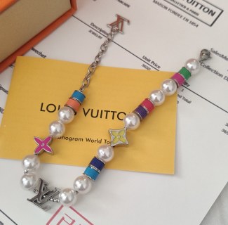 Louis Vuitton LV Monogram Pearls Party Adjustable Bracelet view 7