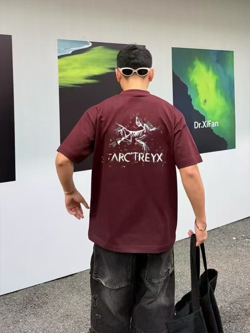Arc'teryx Women's Short Sleeve T-Shirt Burgundy