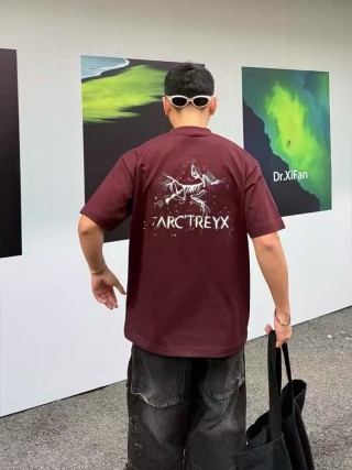 Arc'teryx Women's Short Sleeve T-Shirt Burgundy view 4
