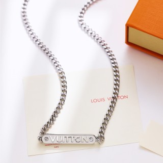 Louis Vuitton Curved Plate Crystal Chain Necklace Silver view 2