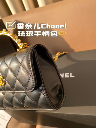Chanel Black Quilted Enamel Handle Crossbody Bag view 7