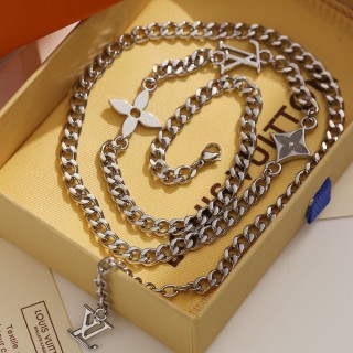 Louis Vuitton LV New Three Flower Silver Bracelet view 6