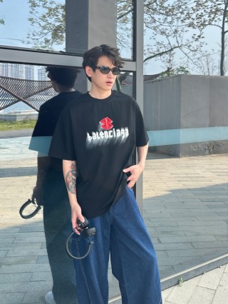 Balenciaga Black Logo Graphic T-Shirt view 3