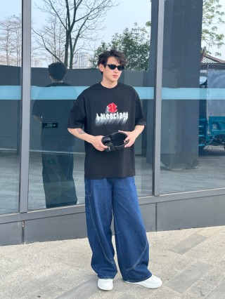 Balenciaga Black Logo Graphic T-Shirt view 7