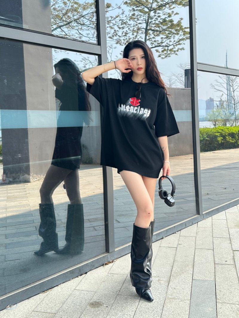 Balenciaga Black Logo Graphic T-Shirt view