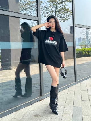 Balenciaga Black Logo Graphic T-Shirt view 8