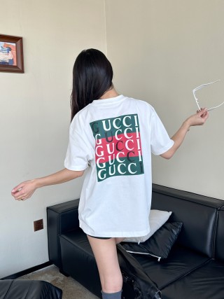 Gucci Repeated Logo White T-Shirt view 8