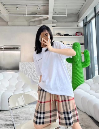 Burberry Check Khaki Shorts view 9