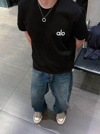 Alo Black Logo Short Sleeve T-Shirt view 9