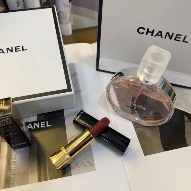 Chanel Chance Eau Tendre 100ml + Rouge Allure Velvet Lipstick Gift Set view