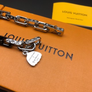 Louis Vuitton LV x Yayoi Kusama Monogram Chain Necklace view 7