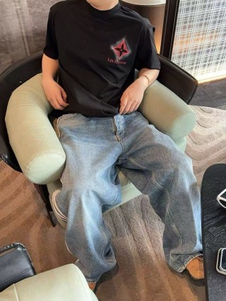 Louis Vuitton Black Logo T-Shirt view 2