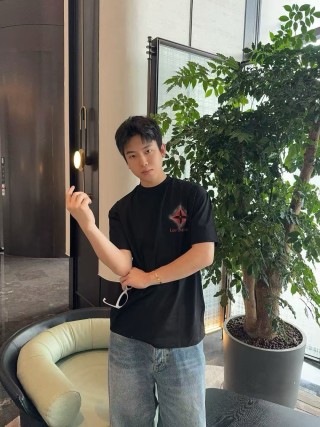 Louis Vuitton Black Logo T-Shirt view 3