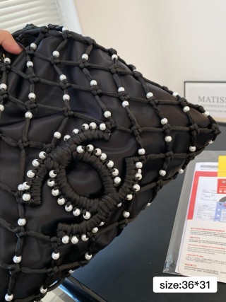 Chanel Coco Beach Pearl Grid Bucket Bag Black view 6