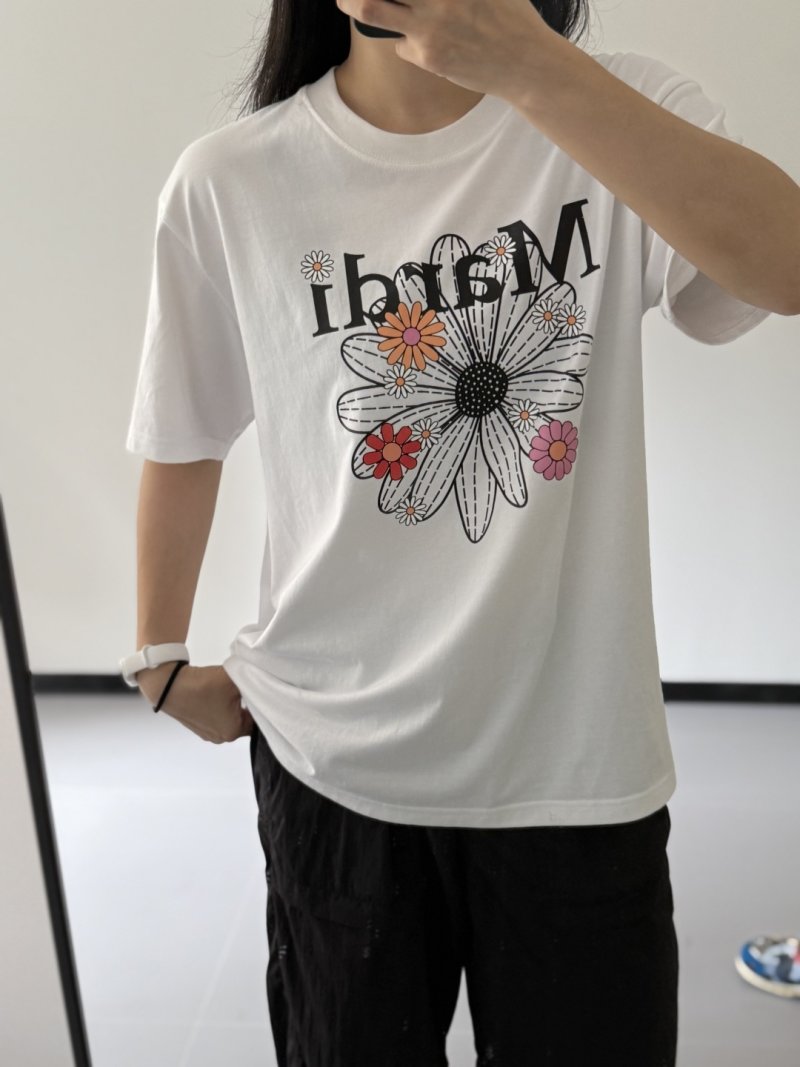Daisy Flower Graphic White T-Shirt view